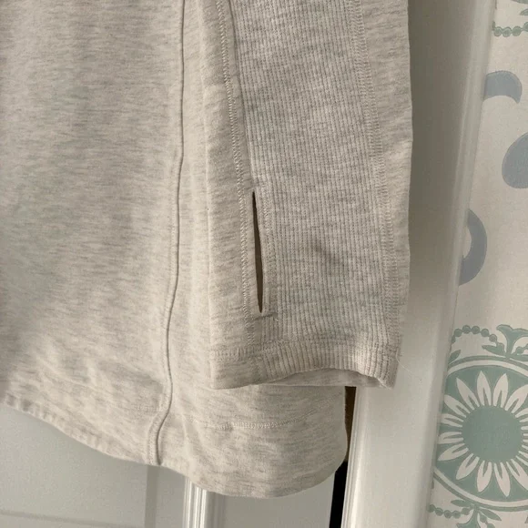 Lululemon savasana method wrap ghost nesting bird jacket size 6 - Picture 9 of 10